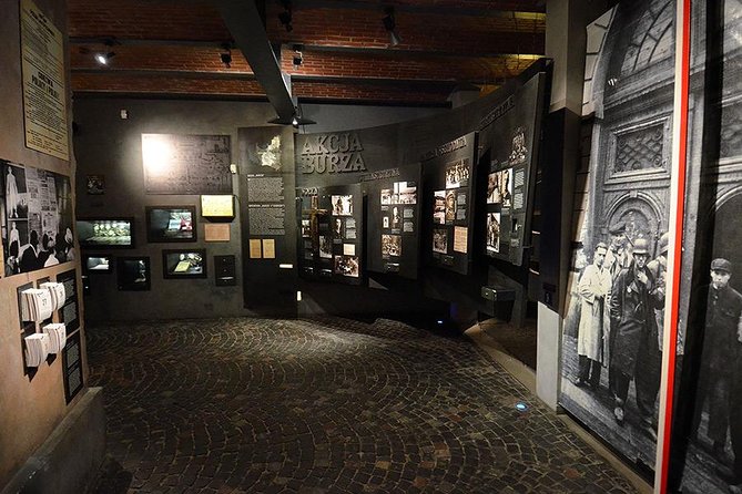 Warsaw Uprising Museum (1944) + POLIN Museum: PRIVATE TOUR /inc. Pick-up/ - Private transport value, your group only in a city that can drain time