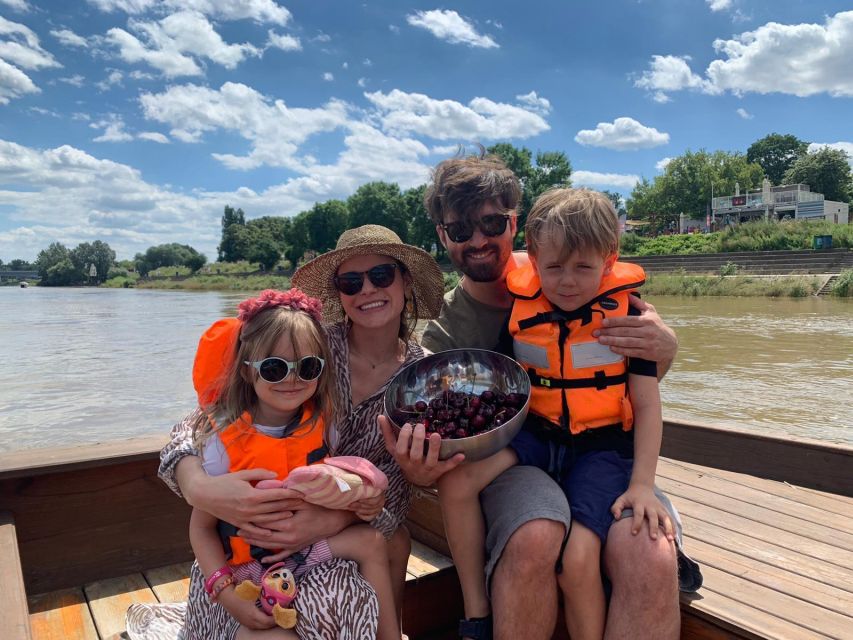 Warsaw: Vistula Cruise - The river route: from Copernicus to Warsaw’s modern art edge