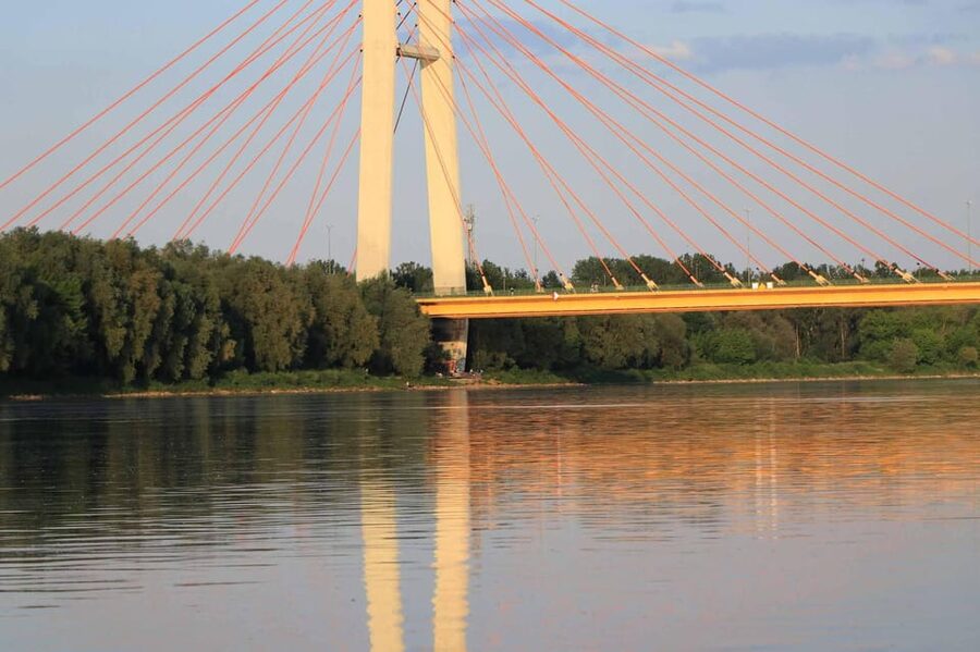 Warsaw: Vistula River Cruise with Your Music & City Views - Who should book this cruise, and who should skip it