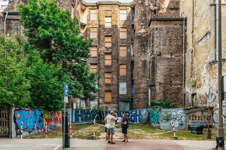 Warsaw: Warsaw Ghetto Private Walking Tour with Hotel Pickup - How the Ghetto Was Created in the Heart of the City