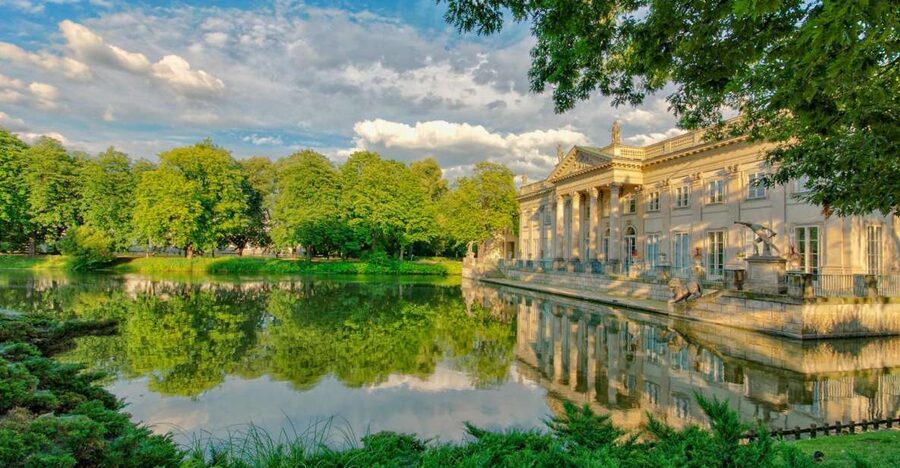 Warsaw: Warsaw Historical Group Tour with Pickup & Drop-Off - Łazienki Park and the last King’s summer residence