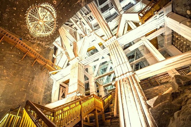 Wieliczka Salt Mine Guided tour from Krakow with a private car - The route inside Wieliczka: descent, halls, and salt monuments