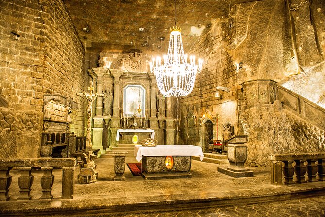 Wieliczka Salt Mine Tour from Krakow - English guides and the reality of a moving pace
