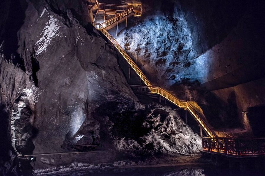 Wieliczka Salt Mine Tour Including Hotel Pick-Up - Stepping into Wieliczka: the 140-meter descent and stair reality