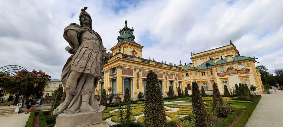 Wilanów Palace: 2-Hour Guided Tour with Entrance Tickets - Tickets and timing: why the 2-hour length can be perfect (or not)