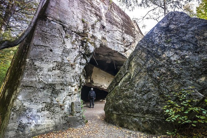 Wolfs Lair and Swieta Lipka Small Group Tour from Warsaw with Lunch - Key points worth knowing before you go