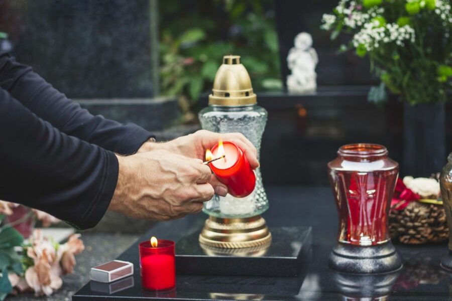 World War II Warsaw Old Town, Military Cemetery Walking Tour - Price and what $112 buys you in real terms