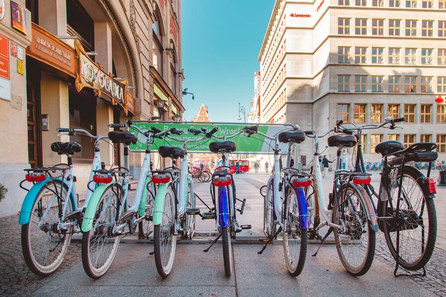 Wrocław Bike Rental - A 9-Hour Ride Plan That Uses Parks, Levees, and the Oder