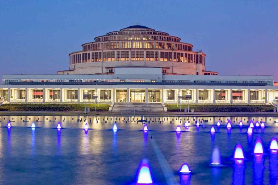 Wrocław Centennial Hall and Surroundings Private Tour UNESCO - The Four Domes Pavilion and WuWa 1929: architecture you can read