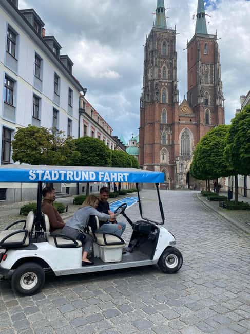 Wroclaw: City Tour Sightseeing Golf Cart Old City+Cathedral - Why a 1-hour electric golf cart tour makes sense in Wroclaw