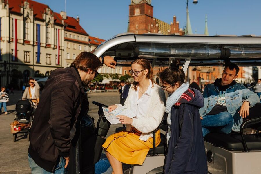 Wroclaw: E-Car Tour and Audio Guide - Who this tour fits best (and when it might not)