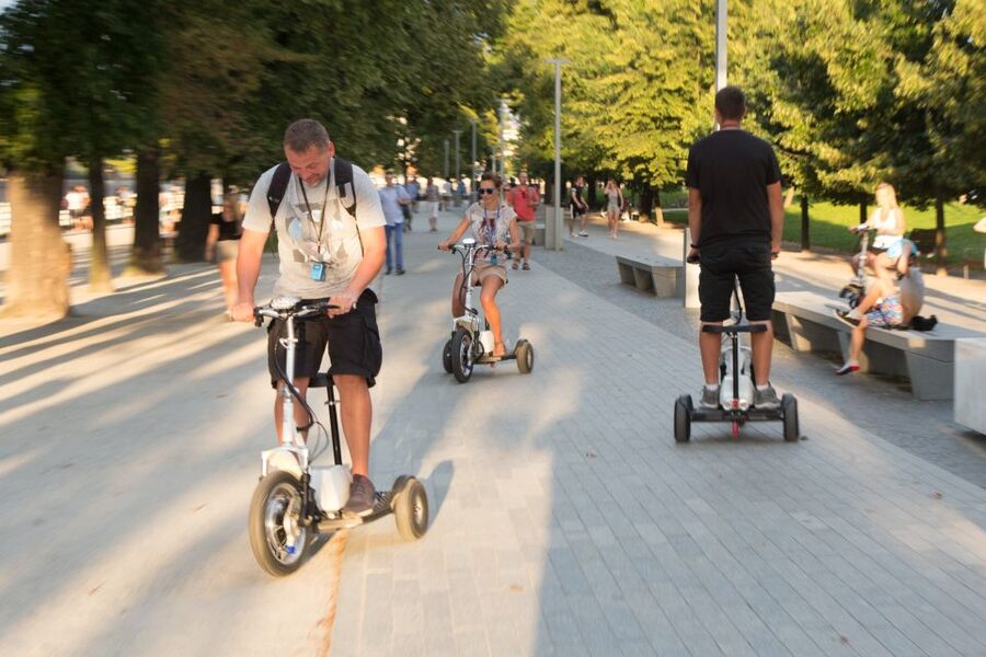 Wroclaw: Grand E-Scooter Tour - How long you should plan for: 90 to 150 minutes