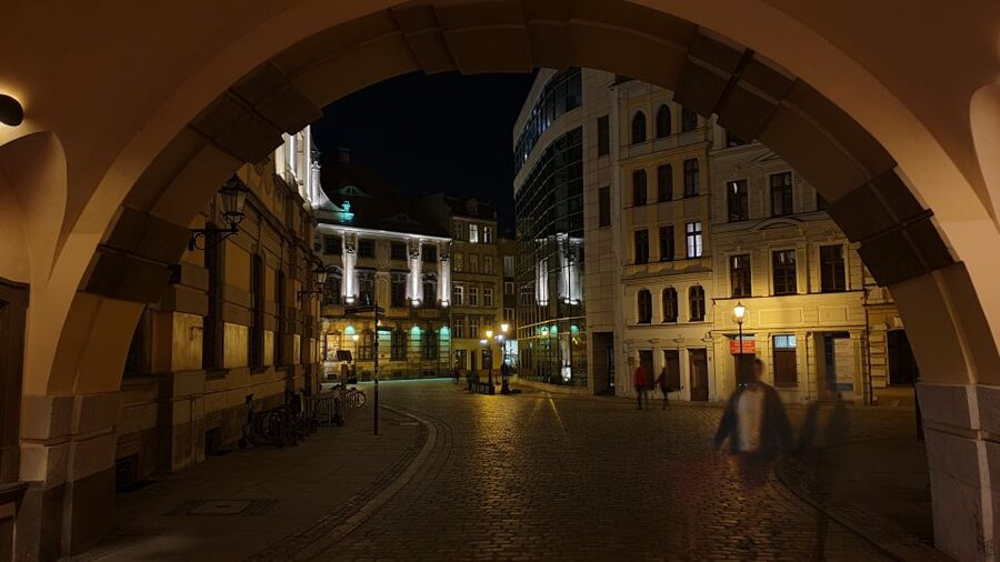 Wroclaw: Guided City Night Tour (2 hours) - Key highlights worth showing up for