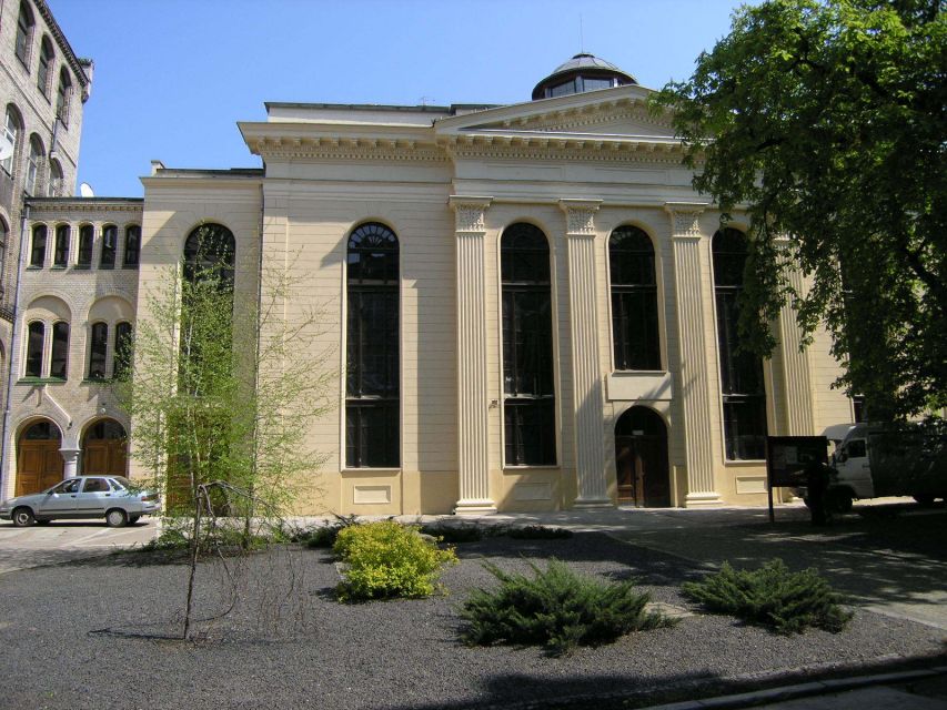 Wroclaw Jewish Quarter Private Guided Tour - The 4-hour option: Old Jewish Cemetery and the Museum of Cemetery Art