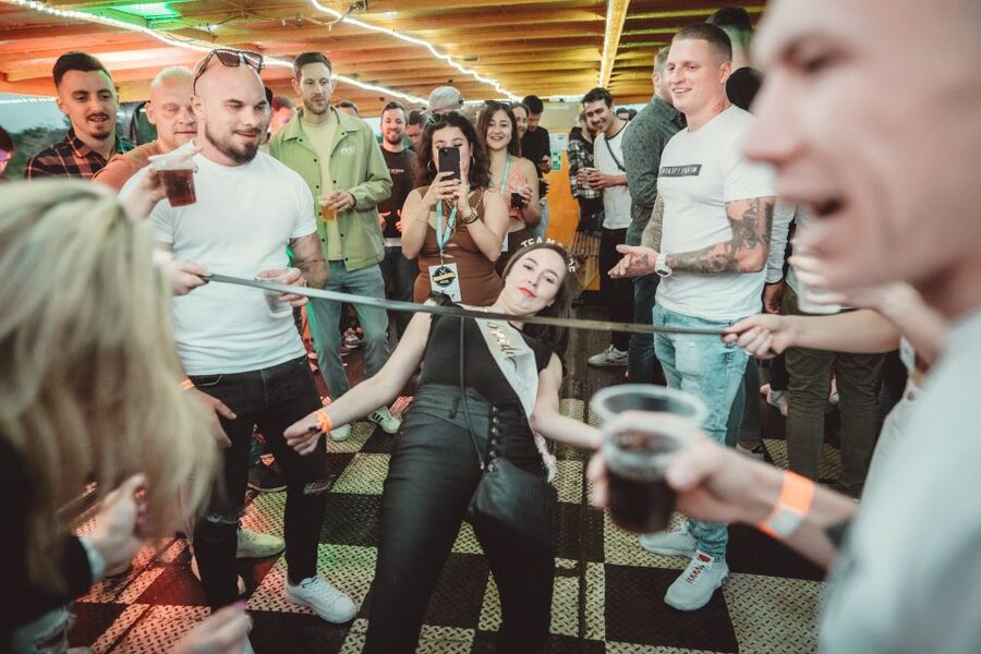 Wroclaw: Oder River Boat Party with Unlimited Drinks - Price and value: why $69 can make sense