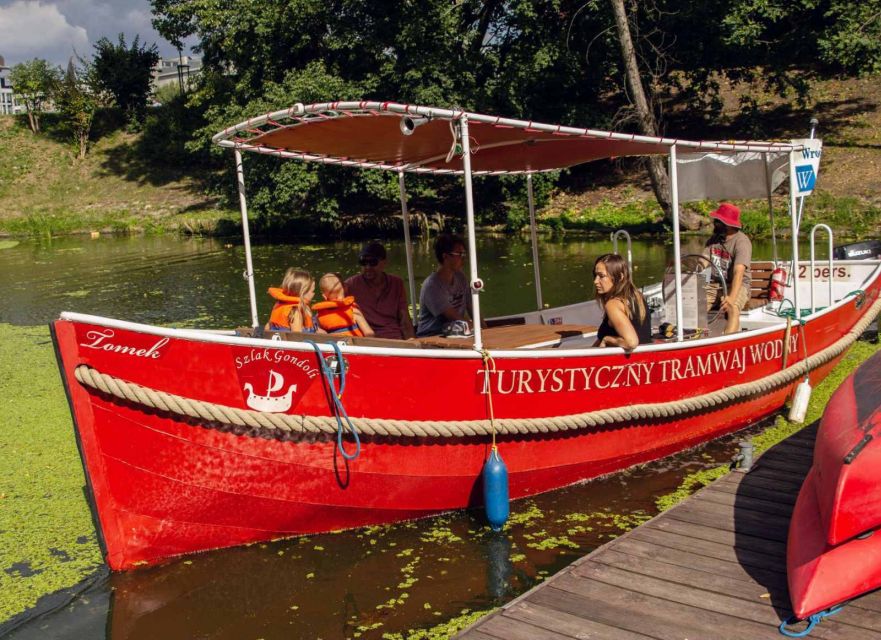 Wroclaw: Old City Walk and Cruise with Small Gondola - Starting at Piwnica Świdnicka, right by the Old Town Hall