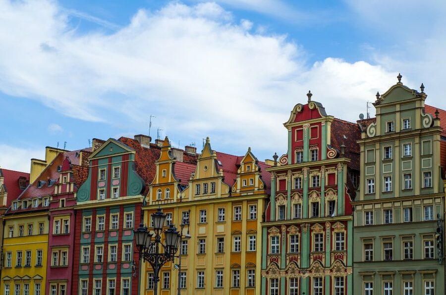 Wroclaw: Old & New Town Highlights Private Guided Walking To - Rynek Glowny, Town Hall, dwarfs, and the Bonhoeffer memorial