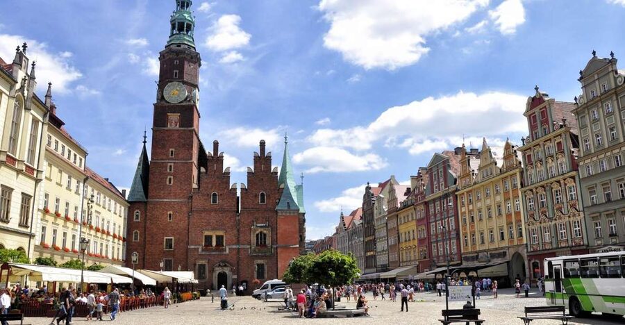 Wroclaw: Old & New Town Highlights Private Guided Walking To - Starting at Plac Solny under the spire monument