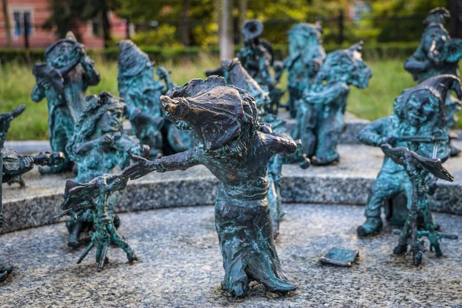 Wrocław: Old Town and Ostrów Tumski Walking Tour in English - Key things I’d watch for