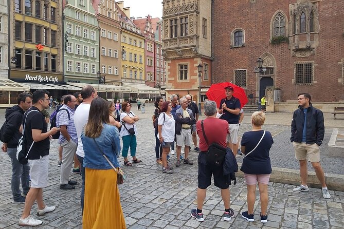 Wroclaw Old Town Guided Walking Tour - English guiding and pacing: fast, but not frantic