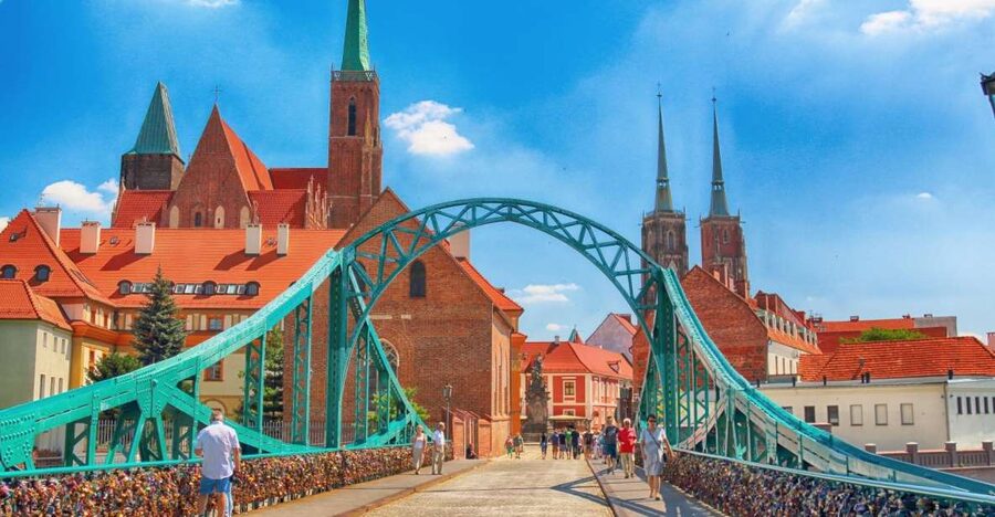 Wroclaw: Old Town Highlights Private Walking Tour - The copper dwarf hunt across Wrocław’s streets