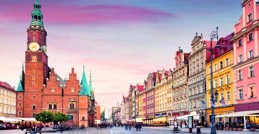 Wroclaw: Private Old Town Guided Walking Tour (2 hours) - Key highlights you will feel right away