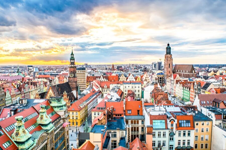 Wroclaw: Private Old Town Guided Walking Tour (2 hours) - Pranger, a medieval-feeling prison stop, and Cathedral Island getting closer