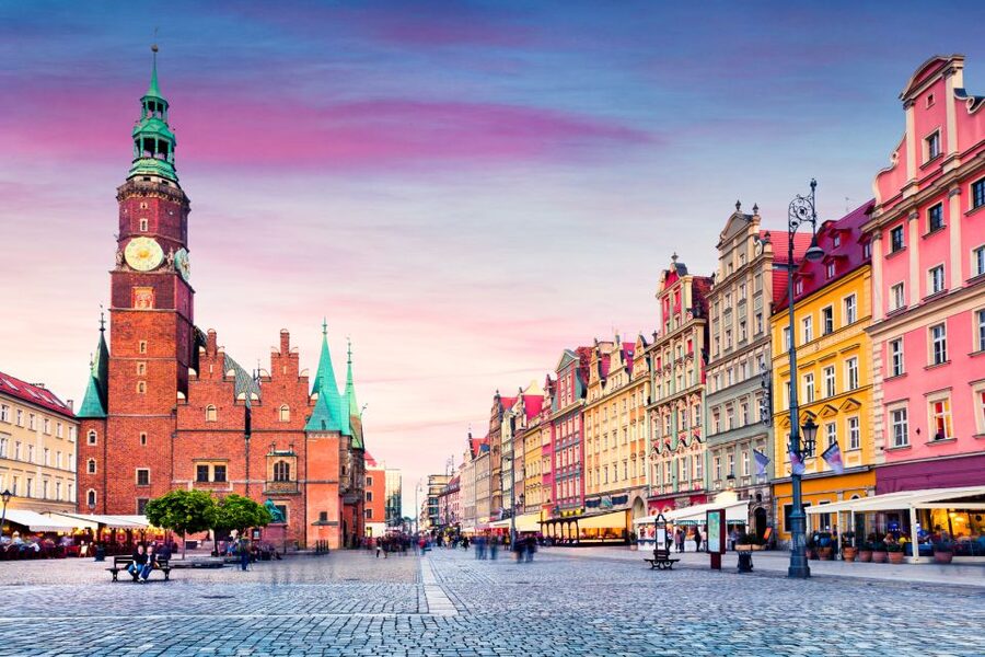 Wroclaw: Private Old Town Guided Walking Tour (2 hours) - Old Town Hall and Market Square, the fast route to why Wrocław matters