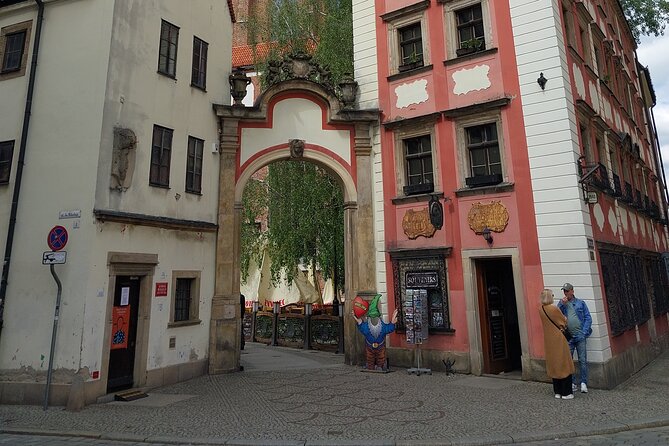 Wrocław’s Old Town: A Self-Guided History Tour - Ossolineum Institute: Polish Cultural Memory in One Stop