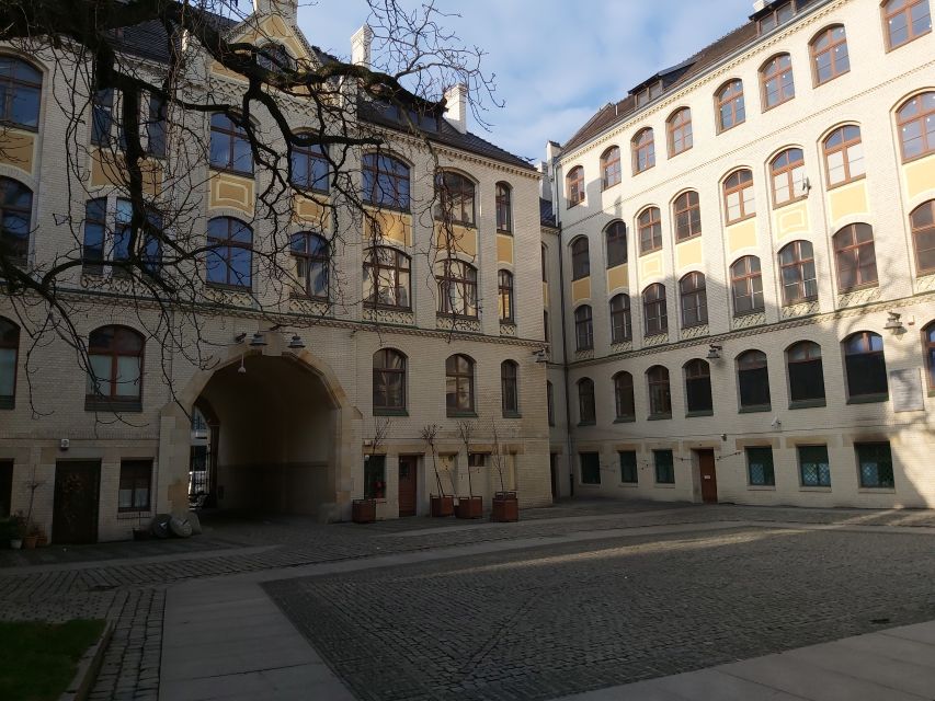 Wroclaw: Third Reich and World War Two Historical Tour - Wroclaw’s WWII story lives in the streets