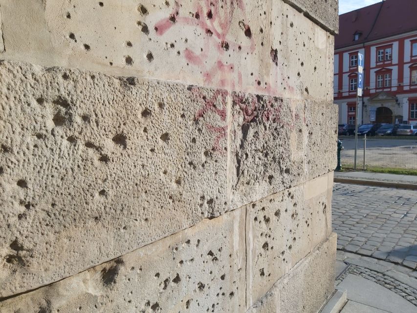Wroclaw: Third Reich and World War Two Historical Tour - Wolności Square and the city’s wartime compass points