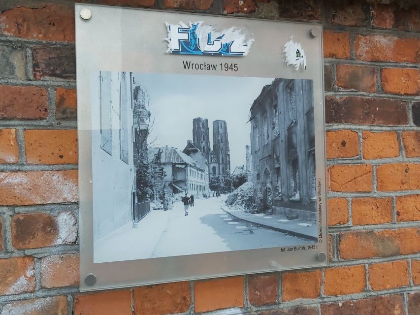 Wroclaw: Third Reich and World War Two Historical Tour - The former Gestapo building: where fear had a location