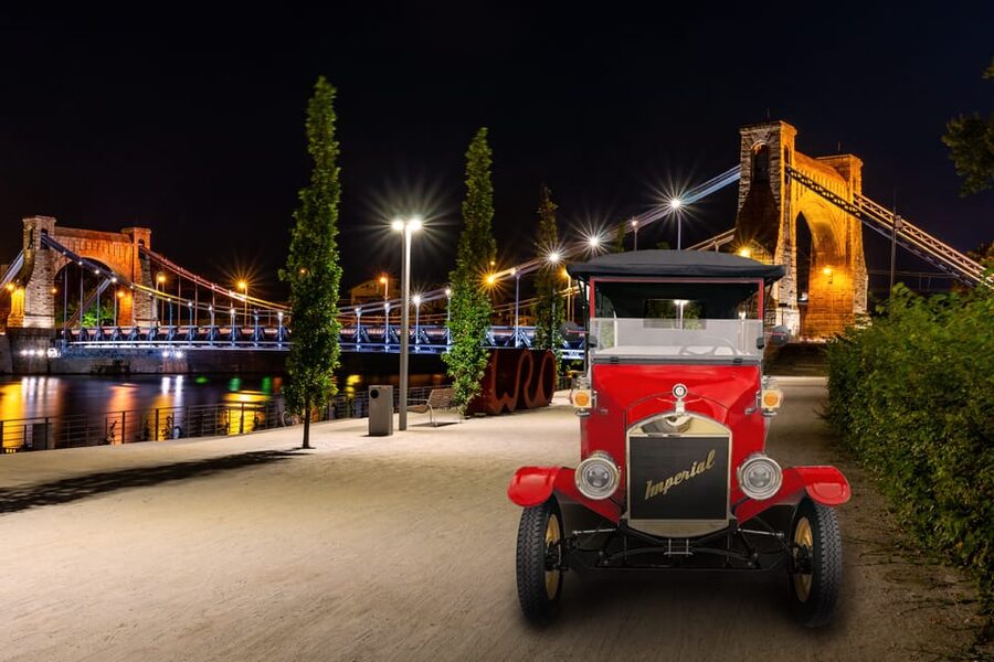 Wrocław: Tour of the Old Town in an Imperial E-car - What you actually do in the 1-hour Old Town and Ostrów Tumski loop