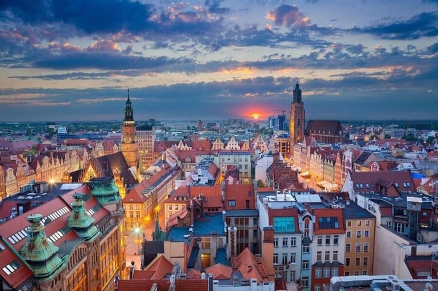 Wroclaw : Walking Custom Tour with a Local Guide - How the Guide Turns Sights Into Meaning