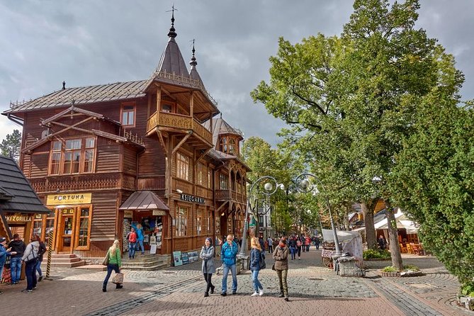 Zakopane & Slovakia Tour from Krakow - Oravsky Castle at Oravsky Podzamok: fortress views and a museum visit