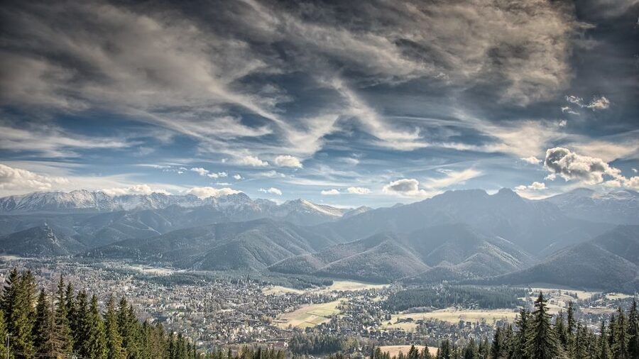 Zakopane & Tatra Mountains Private Full-Day Tour from Krakow - Wielka Krokiew ski jump area, then back down to Kraków