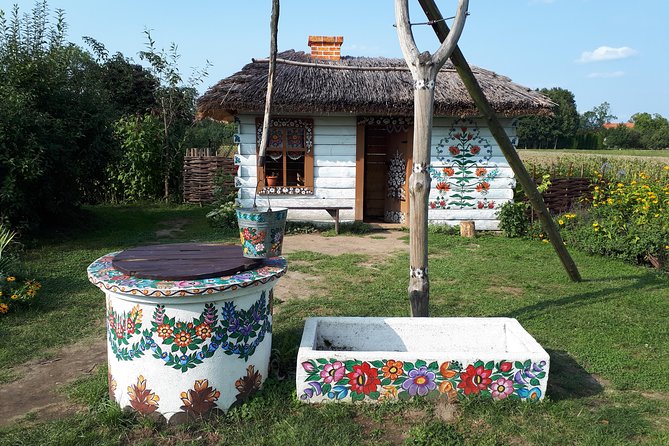 Zalipie Private Tour from Krakow The Painted Village - What the private guide-driver adds (and what to prepare for)
